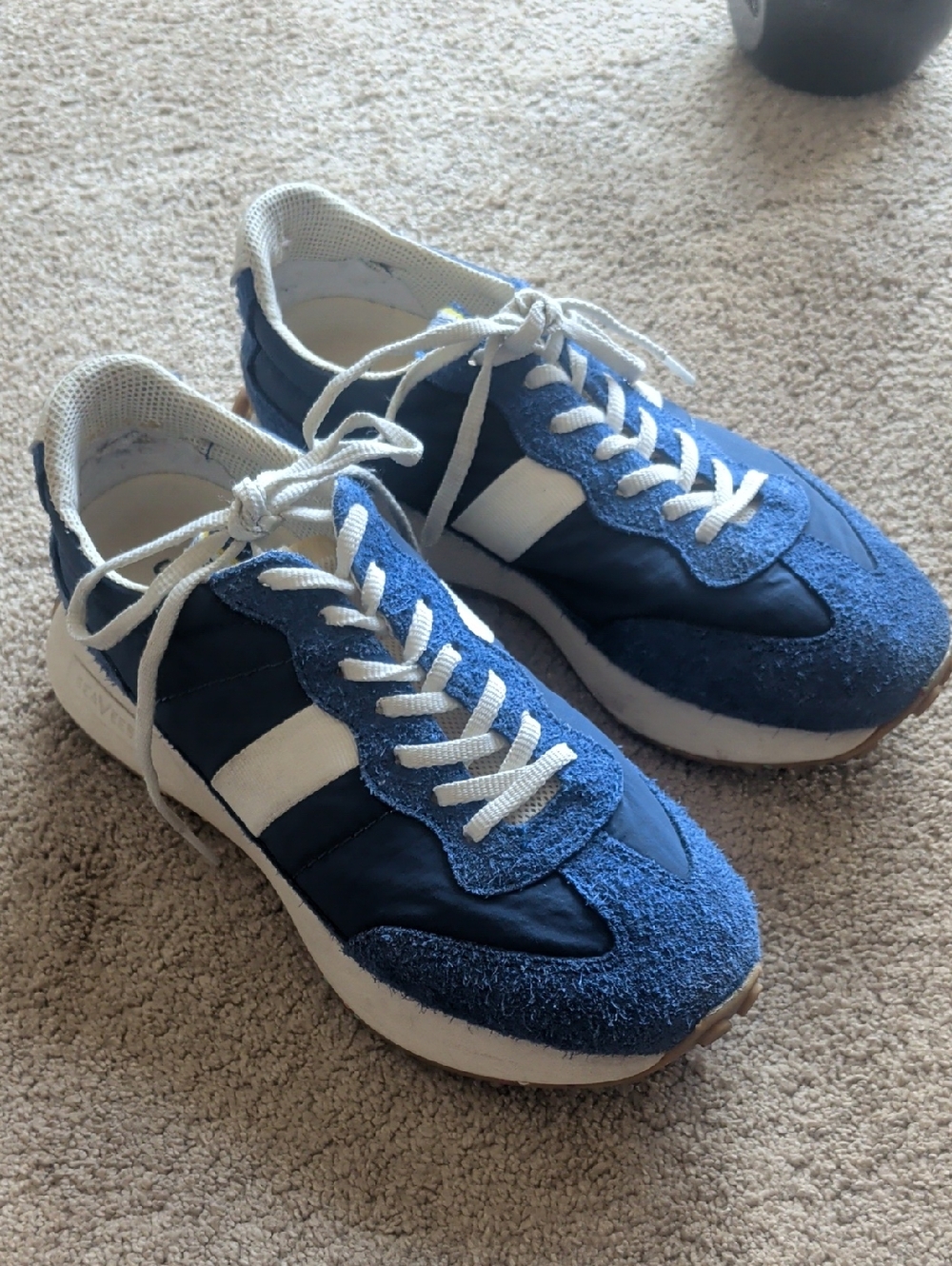 SeaVees Acorn Trainer Varsity Blue Size 9.5